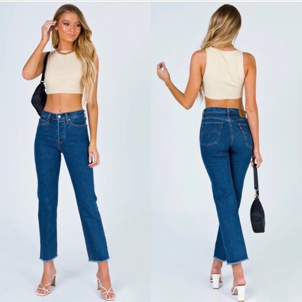 Levi’s Wedgie High Waist Ankle Straight Leg Jeans